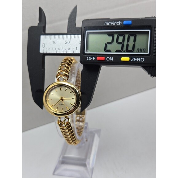 Metropolitan Museum Of Art MMA Women Gold Tone Bracelet Watch Quartz New Battery main image 4